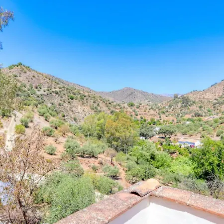 Holiday home Cortijo Cuscurro By Ruralidays *