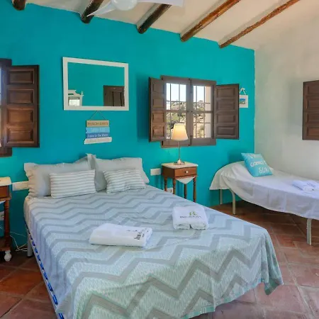 Cortijo Cuscurro By Ruralidays *