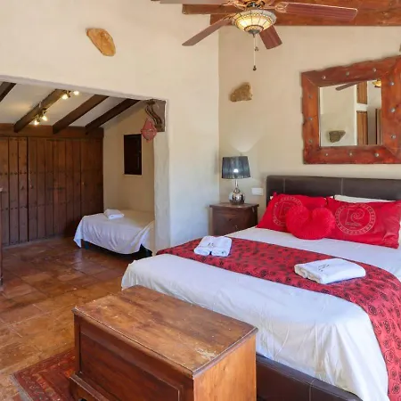 Holiday home Cortijo Cuscurro By Ruralidays *