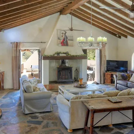 Holiday home Cortijo Cuscurro By Ruralidays Riogordo